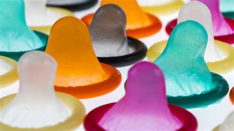 Blowjob ohne Kondom gegen Aufpreis Sexuelle Massage Zellik